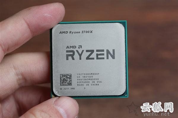 AMD銳龍Ryzen7 2700X盒裝自帶CPU散熱器嗎？自帶散熱器夠用嗎？