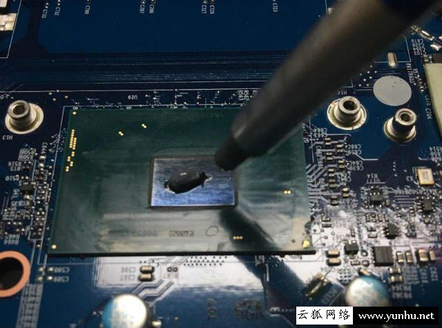 筆記本怎么換CPU硅脂？筆記本電腦發熱太大更換CPU硅脂解決