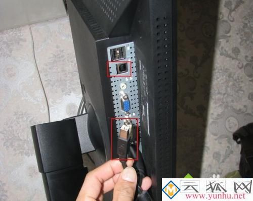 顯示器上的usb怎么用_顯示器背后的usb接口有啥用
