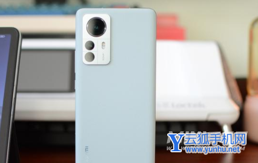 小米12pro和華為mate40pro哪個好-哪款手機更值得入手-參數對比