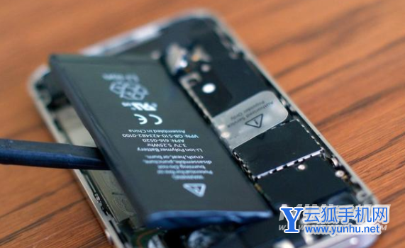 iphone13pro為什么充不滿電-手機電池充不進電怎么辦