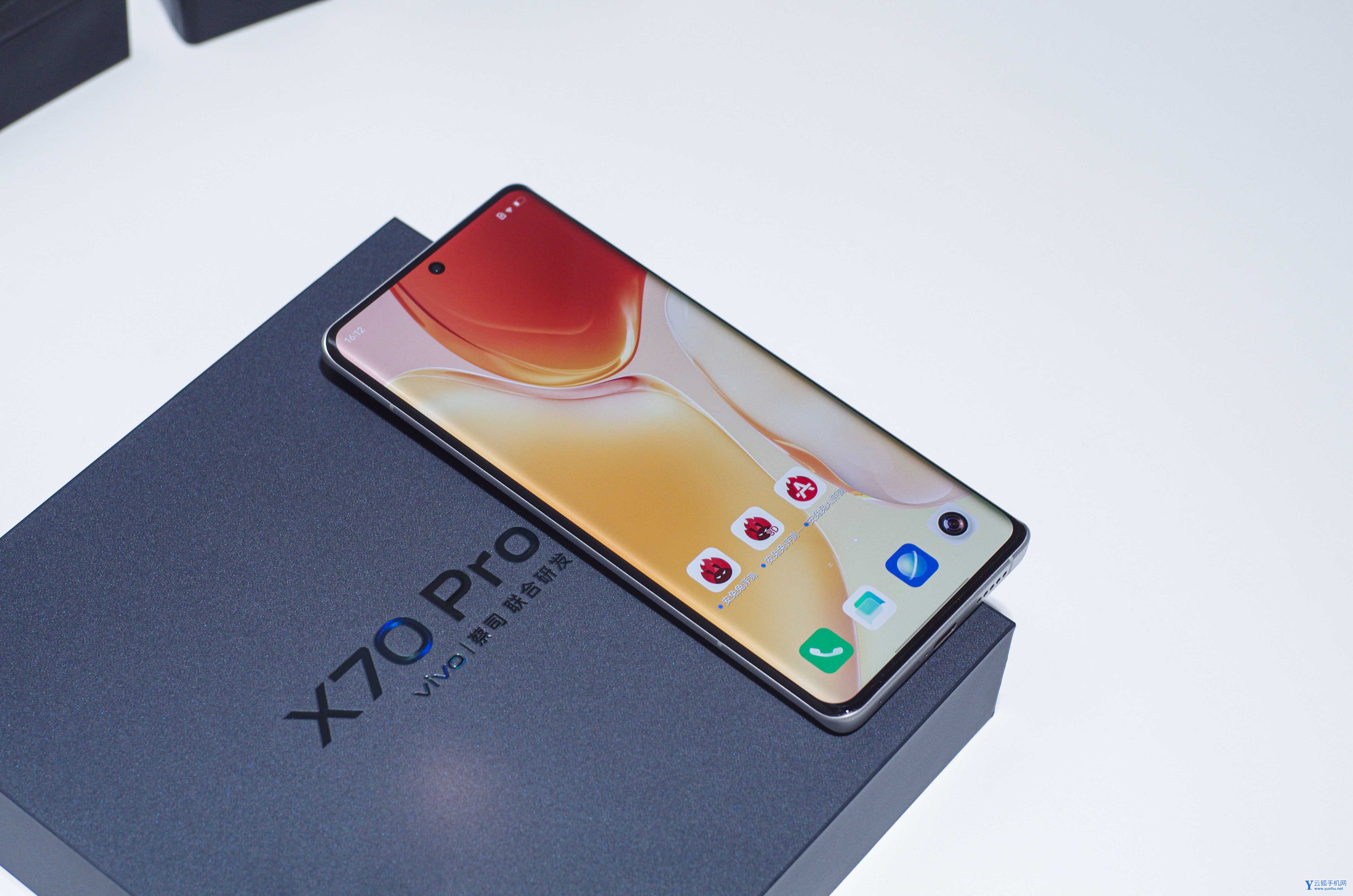 oppofindx5和vivoX70Pro參數對比哪個好