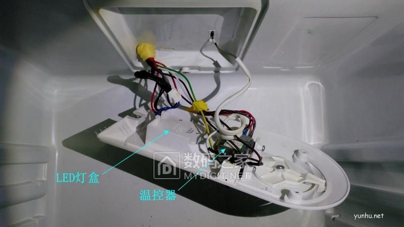 拆解新飛223升3門電冰箱，檢修LED燈光變暗通病故障