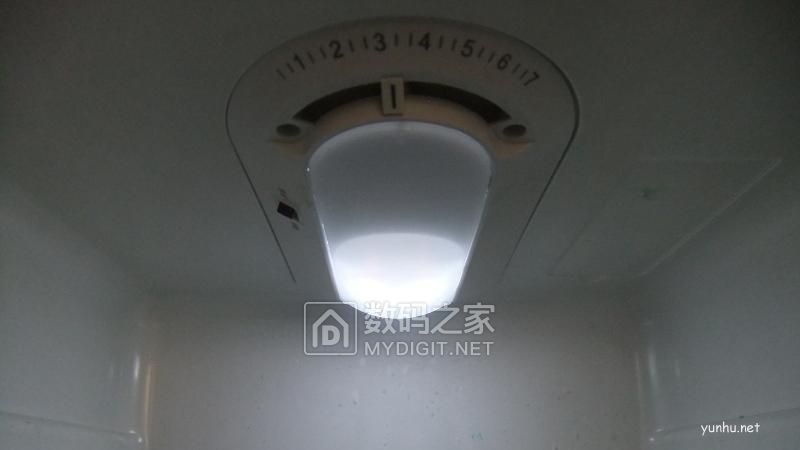 拆解新飛223升3門電冰箱，檢修LED燈光變暗通病故障