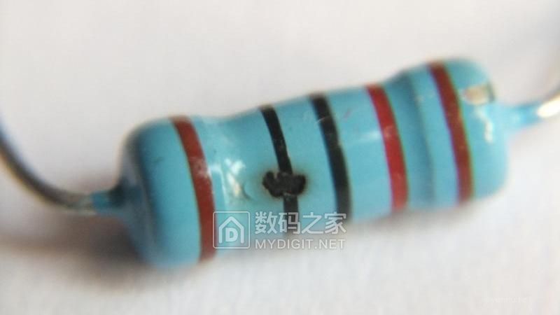 拆解新飛223升3門電冰箱，檢修LED燈光變暗通病故障