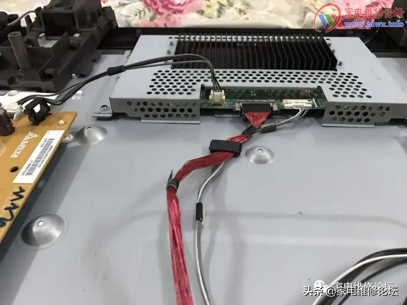 夏普液晶電視LCD46GE50A開機重啟修復