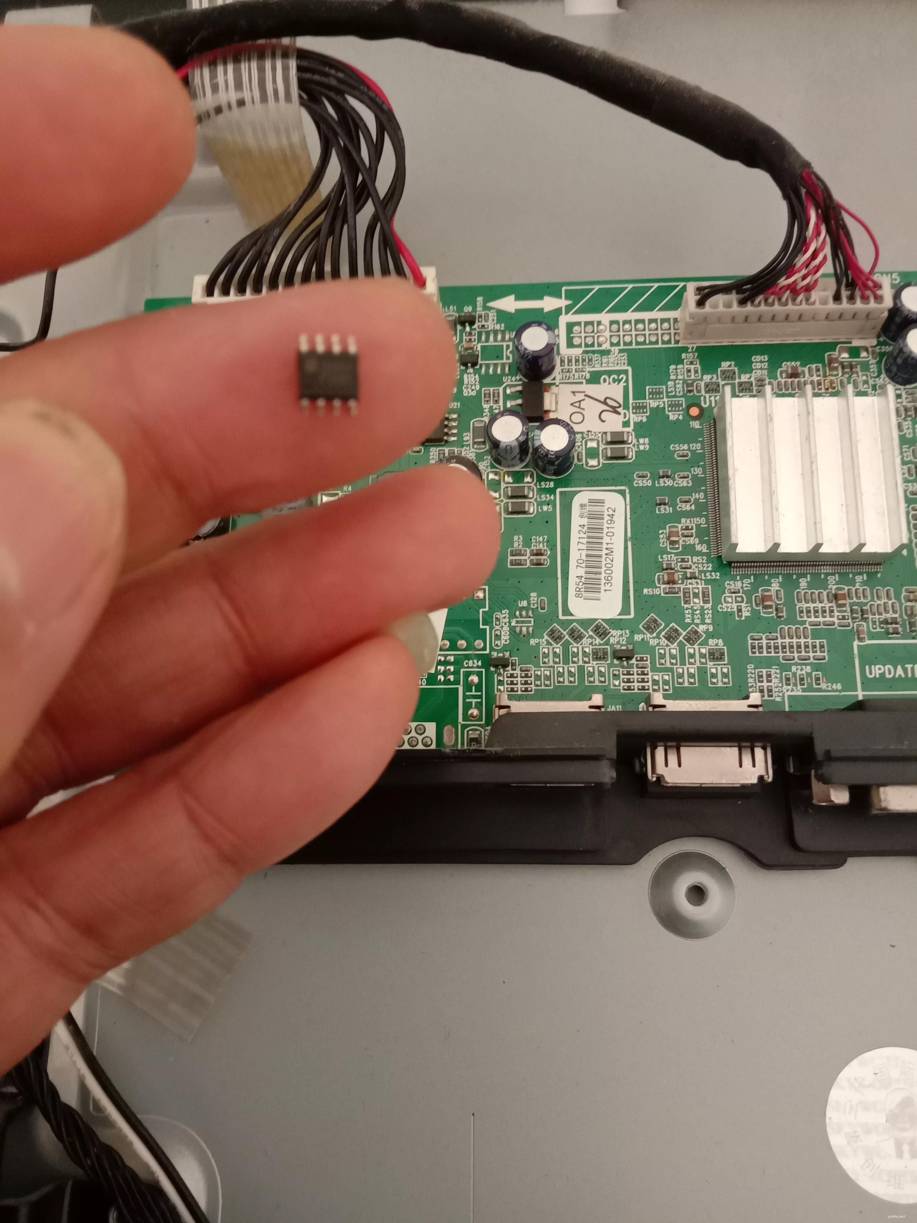創維液晶電視32E500綠燈亮黑屏無聲