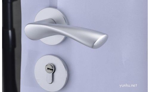 門鎖不好開用什么油潤滑？門鎖打不開修理方法
