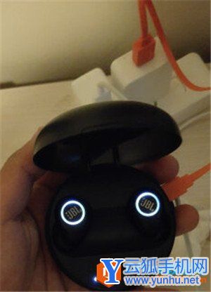 JBL FREE耳機怎么充電