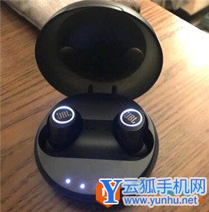 JBL FREE耳機怎么充電