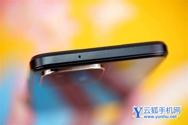 榮耀暢玩30圖賞-長得怎么樣?外觀詳圖(3/3)