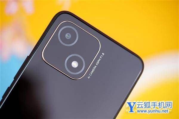 榮耀暢玩30圖賞-長得怎么樣?外觀詳圖(2/3)