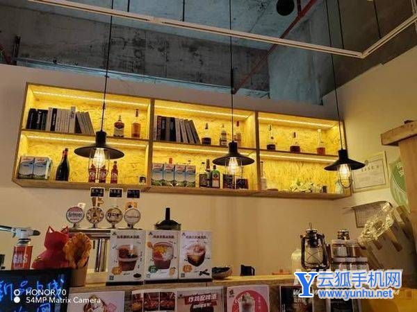 榮耀70真機上手評測-手機開箱測評