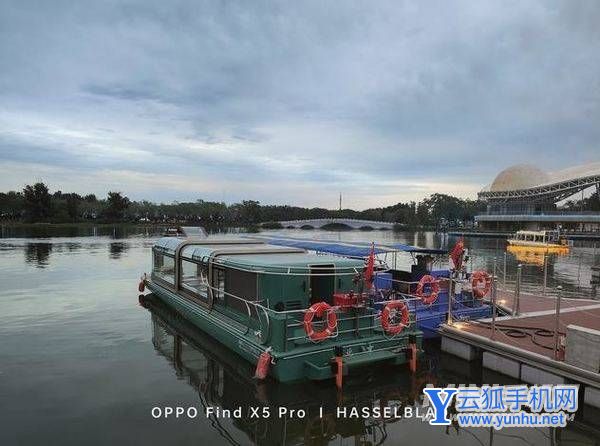 蘋果/OPPO/小米夜景拍攝對比-哪款手機拍照更加出色