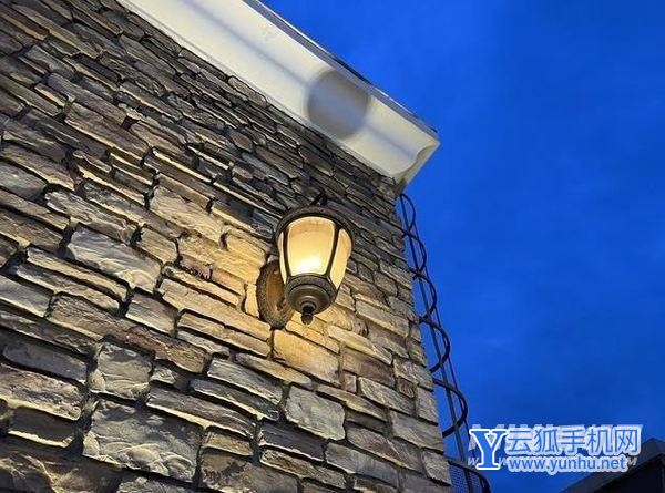 蘋果/OPPO/小米夜景拍攝對比-哪款手機拍照更加出色