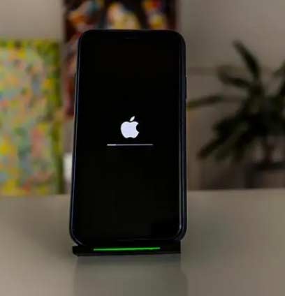 更新iOS 16時卡在滑動升級界面解決辦法