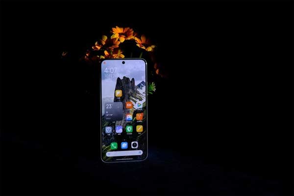 iPhone 15 Pro、 小米 14 Pro全方位對比